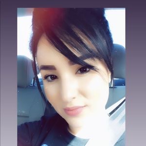 Meet your Posher, Luisa